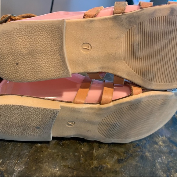 Women’s size 7 Modern Rebel gladiator genuine leather sandals - Picture 7 of 12